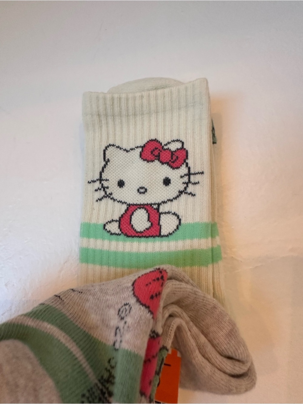 Hello Kitty Socks - Picture 4 of 5